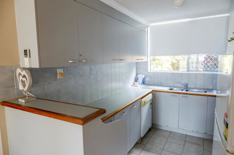 Crystal Beachfront Apartments - Accommodation Mount Tamborine 14