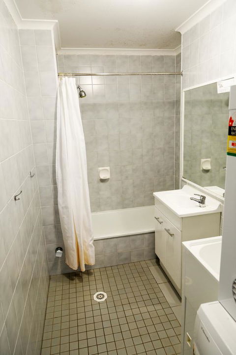 Crystal Beachfront Apartments - Accommodation Mount Tamborine 10