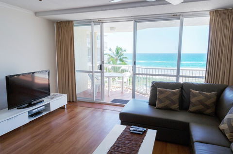 Crystal Beachfront Apartments - Accommodation Mount Tamborine 37