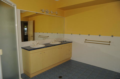 Waterfront At White Patch - Accommodation Mount Tamborine 20