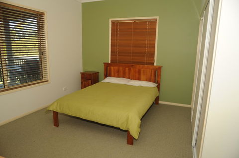 Waterfront At White Patch - Accommodation Mount Tamborine 18