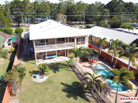 Waterfront At White Patch - Accommodation Mount Tamborine 32