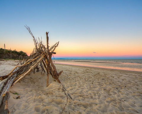 Waterfront At White Patch - Accommodation Mount Tamborine 24