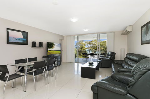 Keith's Sister - Accommodation Mount Tamborine 0