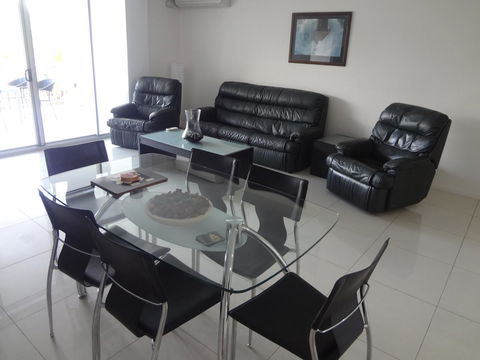 Keith's Sister - Accommodation Mount Tamborine 12