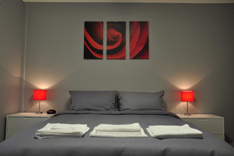 Bribie Island Square - Accommodation Mount Tamborine 8