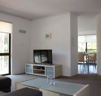 Close to Surf Beach Surf Club Hotel and Shops - Boyd St Woorim - Accommodation Mount Tamborine