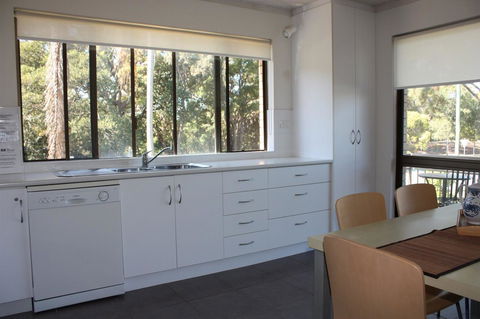 Close To Surf Beach, Surf Club, Hotel And Shops - Boyd St, Woorim - Accommodation Mount Tamborine 4