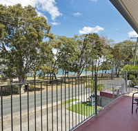 First floor unit close to shops park and waterfront - Accommodation Mount Tamborine