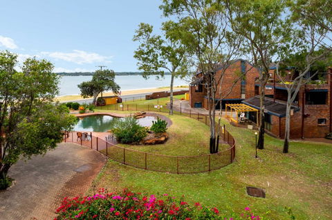 Spacious Family Unit With Incredible Views. - Accommodation Mount Tamborine 8