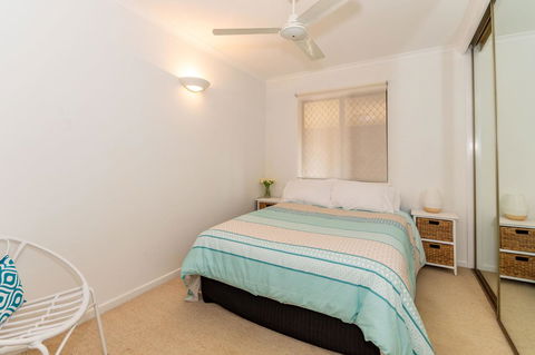 Spacious Family Unit With Incredible Views. - Accommodation Mount Tamborine 7
