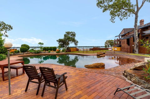 Spacious Family Unit With Incredible Views. - Accommodation Mount Tamborine 4