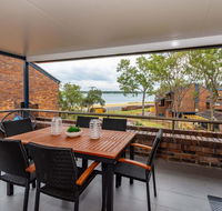Spacious Family unit with Incredible views. - Accommodation Mount Tamborine