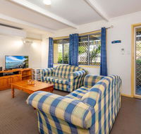 Pet Friendly Cottage in the Heart of Bribie - Wirraway St Bongaree - Accommodation Mount Tamborine