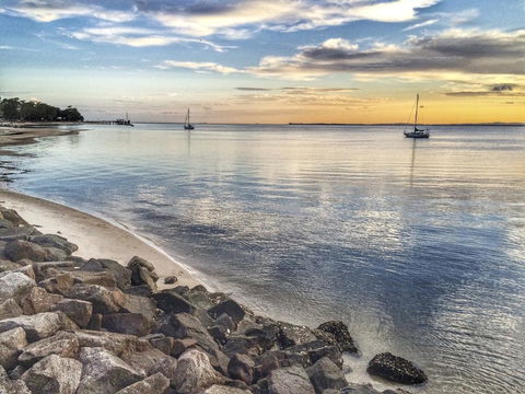 Pet Friendly Cottage In The Heart Of Bribie - Wirraway St, Bongaree - Accommodation Mount Tamborine 9