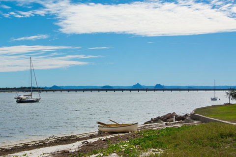 Waterfront Retreat With Room For A Boat - Welsby Pde, Bongaree - Accommodation Mount Tamborine 3