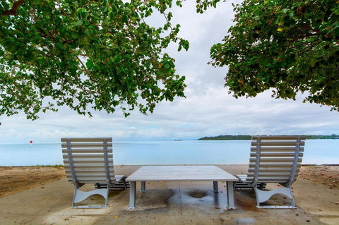 Waterfront Retreat With Room For A Boat - Welsby Pde, Bongaree - Accommodation Mount Tamborine 11