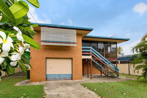 Short Stroll To Surf Beach - North Street, Woorim - Accommodation Mount Tamborine 0