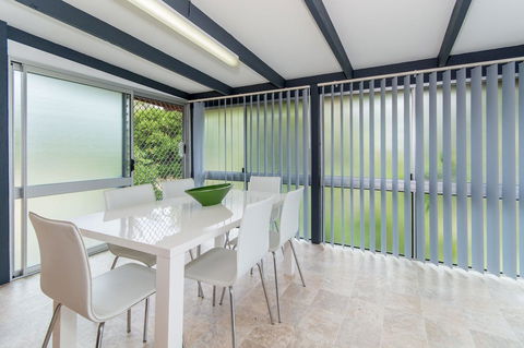 Short Stroll To Surf Beach - North Street, Woorim - Accommodation Mount Tamborine 11