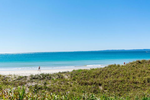 Short Stroll To Surf Beach - North Street, Woorim - Accommodation Mount Tamborine 8