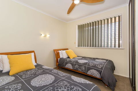 Short Stroll To Surf Beach - North Street, Woorim - Accommodation Mount Tamborine 13