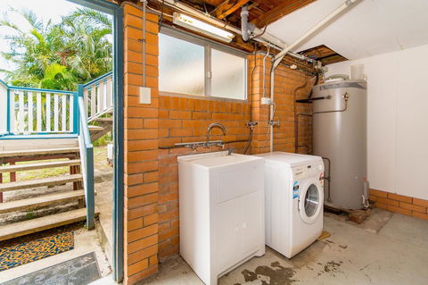 Short Stroll To Surf Beach - North Street, Woorim - Accommodation Mount Tamborine 1
