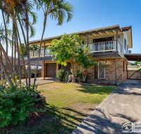 Family Holiday Haven on Boronia 100m to Beach - Accommodation Mount Tamborine