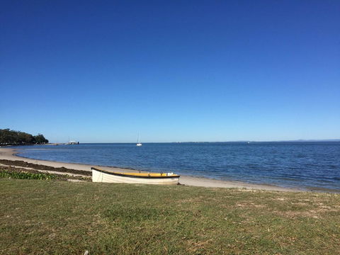 Water Views - Top Floor -Clearview Apartments South Esp, Bongaree - Accommodation Mount Tamborine 2