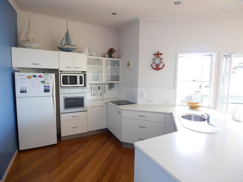 Keep House 1 - Accommodation Mount Tamborine 8