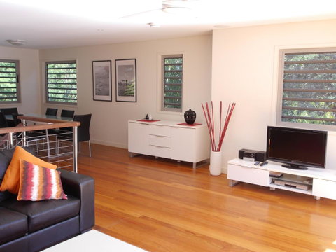 Allora 2 - Accommodation Mount Tamborine 6