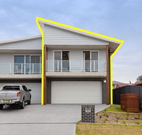 'Birubi Breezes' 2/7 Fitzroy St - Large Duplex with Air Conditioning WIFI  only 5 minute walk to the beach - Accommodation Mount Tamborine