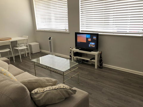 1 Bedroom Unit In Heart Of Elsternwick - Accommodation Mount Tamborine 3