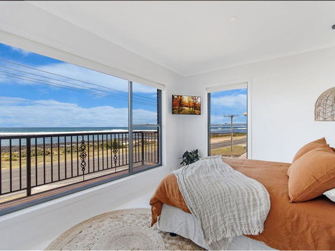 10 OCEAN VILLA - Accommodation Mount Tamborine 0