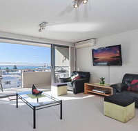 11 'Bayview Apartment' 42 Stockton Street - right in the CBD of Nelson Bay with water views - Accommodation Mount Tamborine