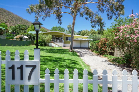 117 Fitzroy Street - Accommodation Mount Tamborine 0