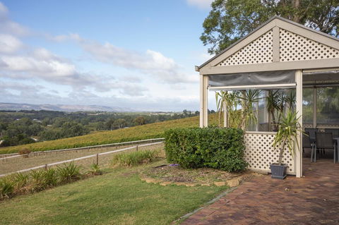 131 Your Vineyard Home In The Heart Of The Vale - Accommodation Mount Tamborine 1