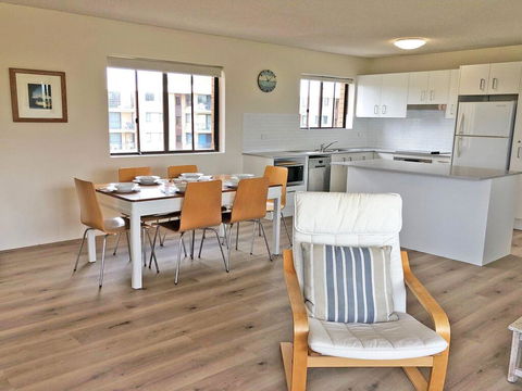15 'Intrepid', 3 Intrepid Close - Right On The Beachfront - Accommodation Mount Tamborine 3