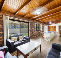 16 Young St - Accommodation Mount Tamborine