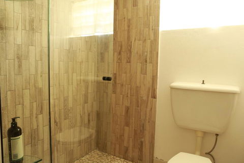 2 Bedroom Close To CBD - Accommodation Mount Tamborine 1