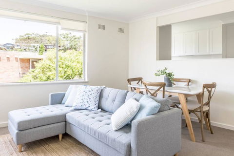 2 Bedroom Luxury Apt On Balmoral Beach - Accommodation Mount Tamborine 2