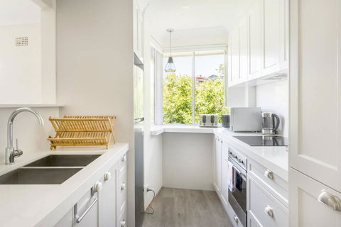 2 Bedroom Luxury Apt On Balmoral Beach - Accommodation Mount Tamborine 3