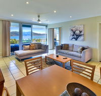 2 Bedroom Poinciana Lodge - Accommodation Mount Tamborine