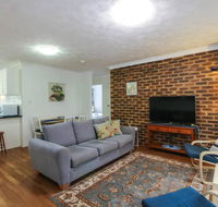 2 Bedroom St Lucia Apartment close to UQ and CityCat - Accommodation Mount Tamborine