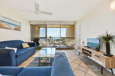 2 Bedroom Top Floor Unit - Ocean Views And Pool - Accommodation Mount Tamborine 0