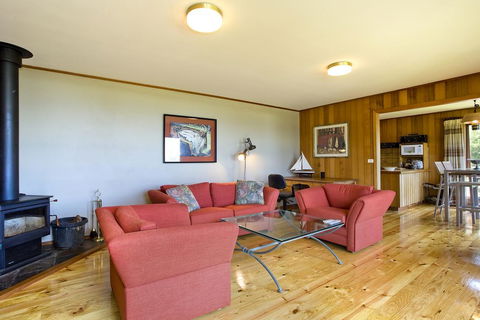 2 Degrees Of Separation - Accommodation Mount Tamborine 1
