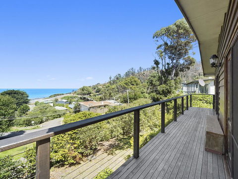 2 Degrees Of Separation - Accommodation Mount Tamborine 0