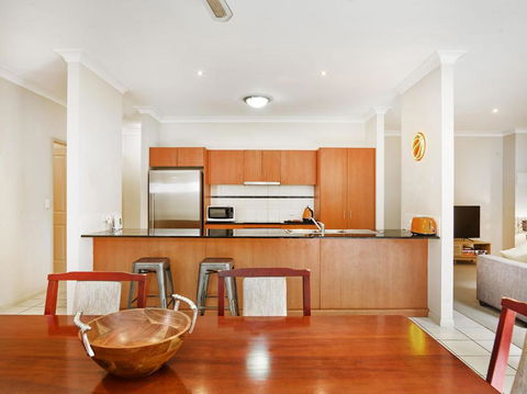 Bond Uni House - Accommodation Mount Tamborine 3