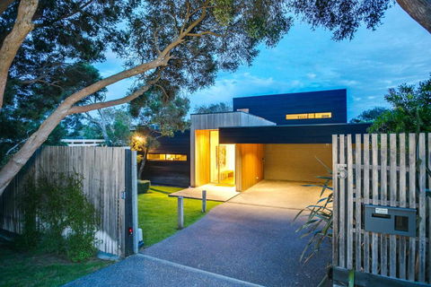 C-Escape - Accommodation Mount Tamborine 1