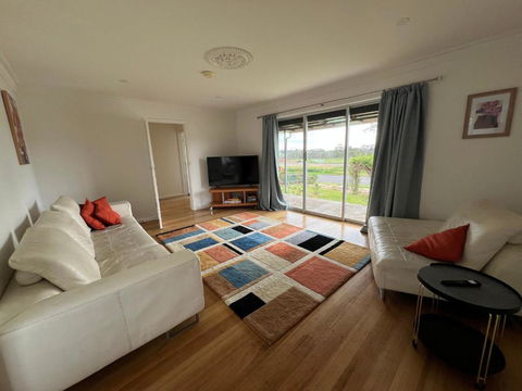 Curdies Getaway - Accommodation Mount Tamborine 0