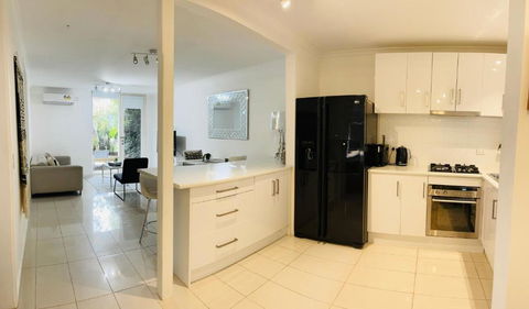 D101 Charming Apartment- Free Parking - Accommodation Mount Tamborine 4